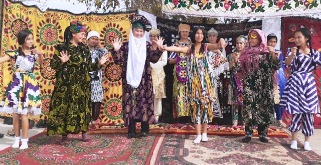Одежда узбеков (97 фото)