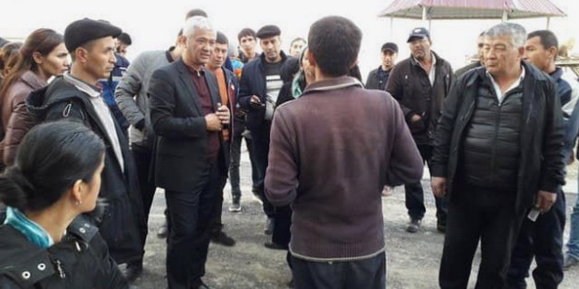 Глава Шараф-Рашидовского района ознакомился с благоустроительной работой, проводимой в области