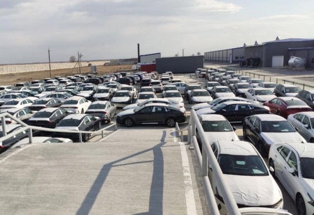 На Джизакском заводе объяснили причины задержки выдачи покупателям автомобилей KIA