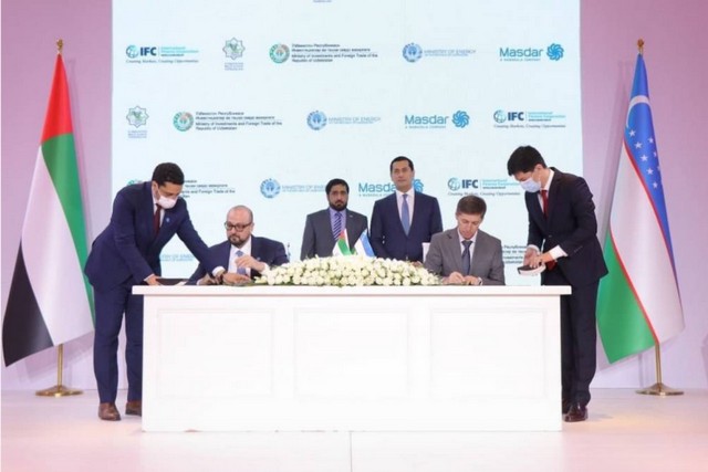 Подписаны проектные соглашения по строительству двух солнечных электрических станций в Самаркандской и Джизакской областях