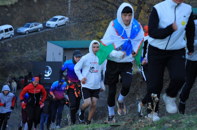 Baxmal tumanida ekstremal sport turizmi bo‘yicha xalqaro musobaqa o‘tkazildi